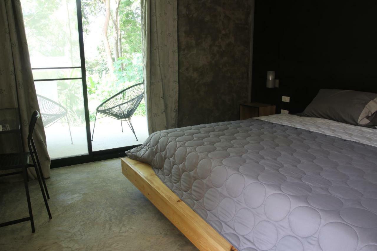 Lazy Republique Hotell Koh Chang Exteriör bild